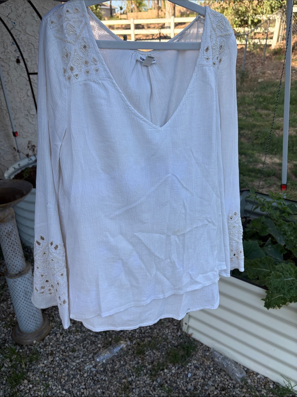 Billabong Boho White V-Neck Peasant Top Bell Sleeve